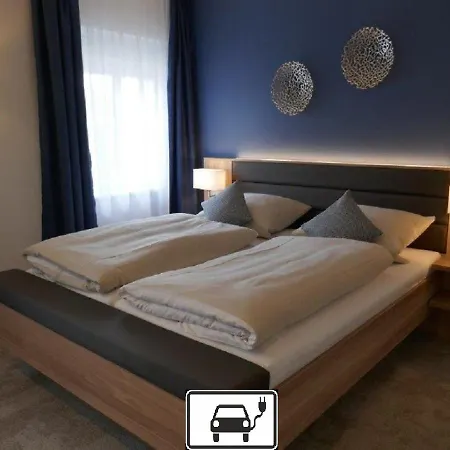 Lendt Garni Hotel