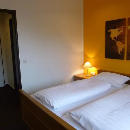 Lendt Garni Hotel 2*