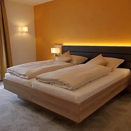 Lendt Garni Hotel