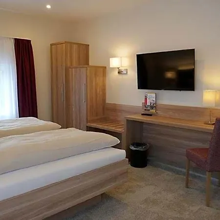 Lendt Garni Hotel