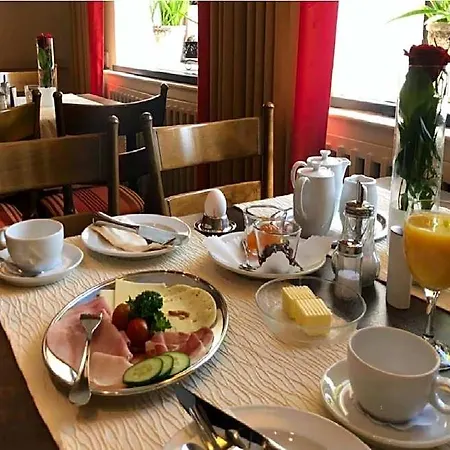 Lendt Garni Hotel 2*