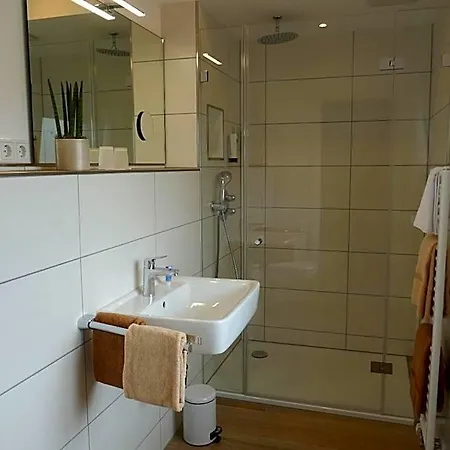 Lendt Garni Hotel 2*